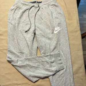 Nike Sweatpants